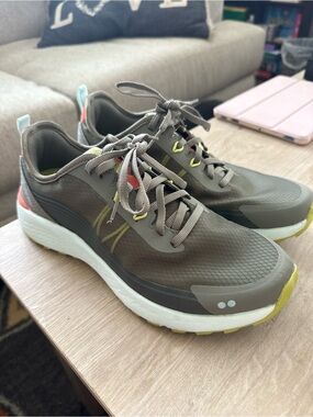 Ryka Re-Zorb Lite Women’s Olive Green Sneakers with Coral & Lime Accents. 8.5